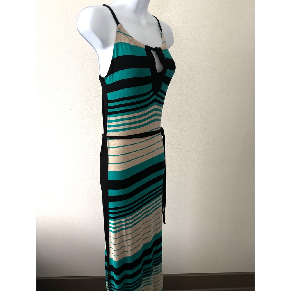 Resort Chic Striped Maxi Dress M Sculpting Side Panels Sleeveless Knit Keyhole - Picture 9 of 16